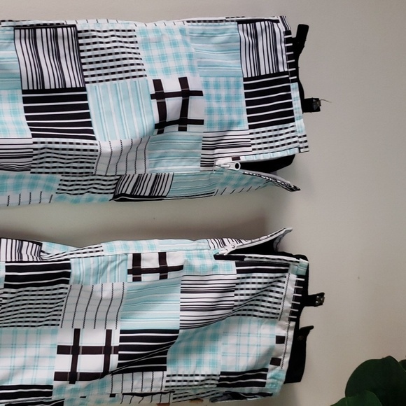 Foursquare snowboard outerwear pants, pockets, adjustable waist, women sz small - Picture 4 of 15